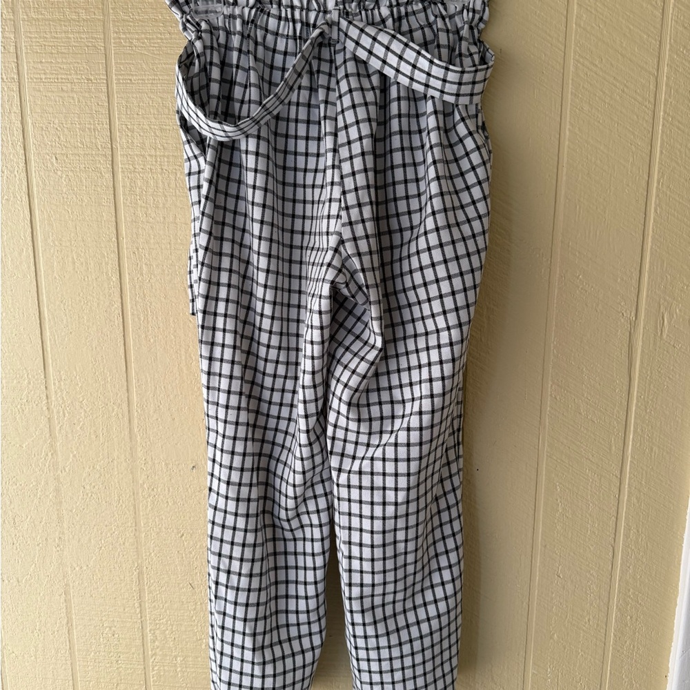 Forever 21 Black and White Checkered Trousers - Picture 2 of 2